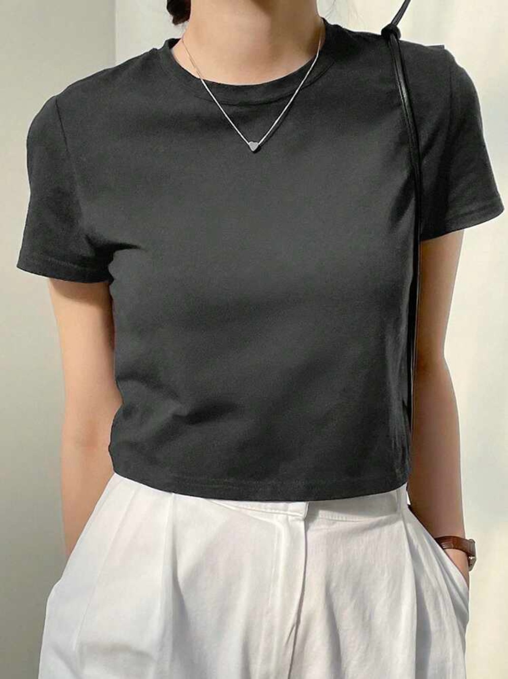 SHEIN Black Crewneck Crop Tee